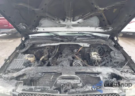 2004 Chevrolet Silverado K2500 Heavy Duty z USA, uszkodzony, nr VIN 1GCHK29U34E230218